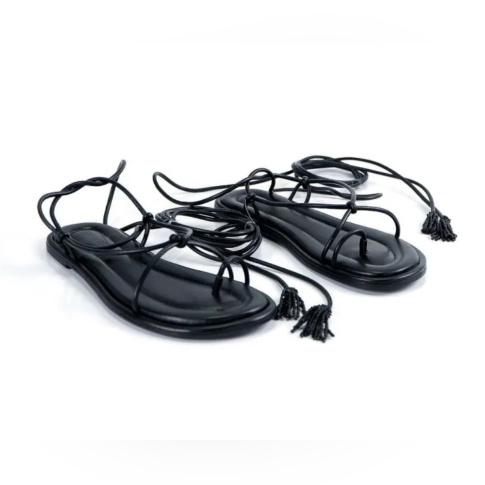 FARM Rio Black Leather Lace-Up Gladiator Wrap Sandals Tassel Size 7 - Picture 2 of 5